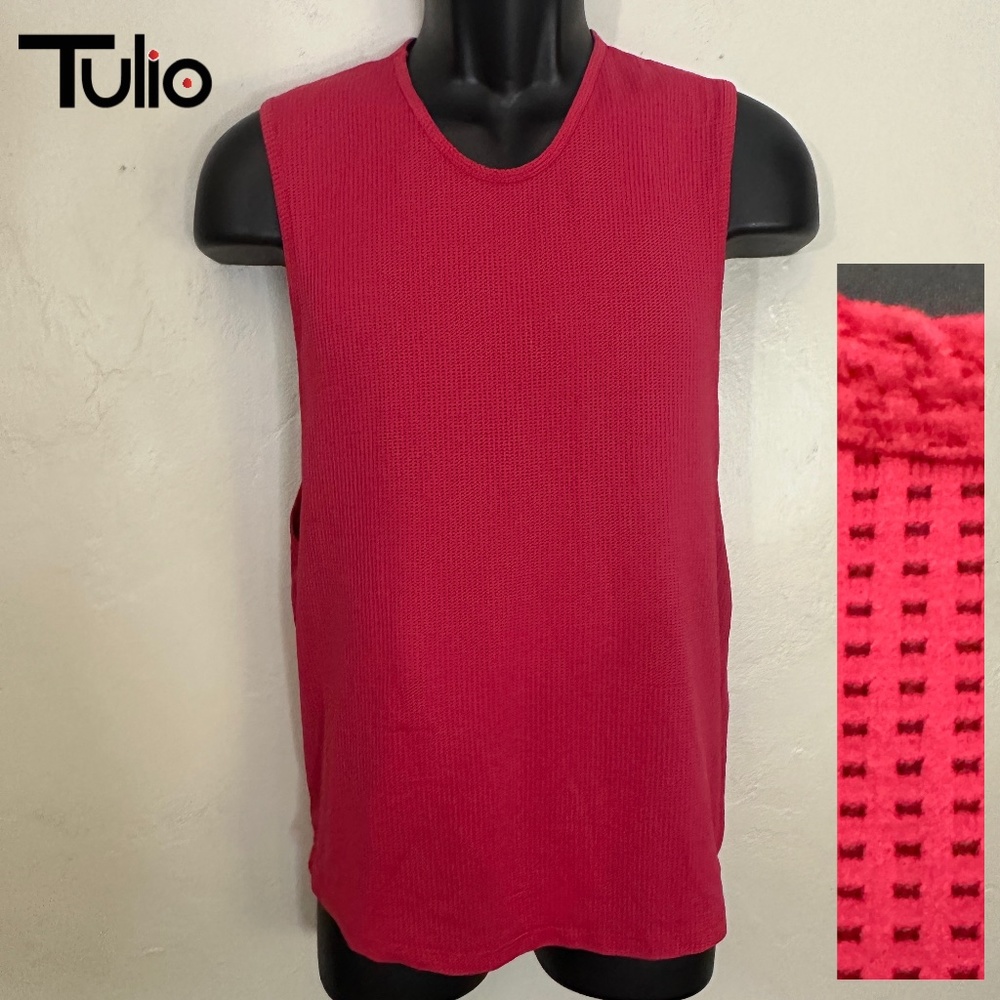 Tulio Mesh Sleeveless T Shirt Small Gently worn 94% polyamide / 6% spandex